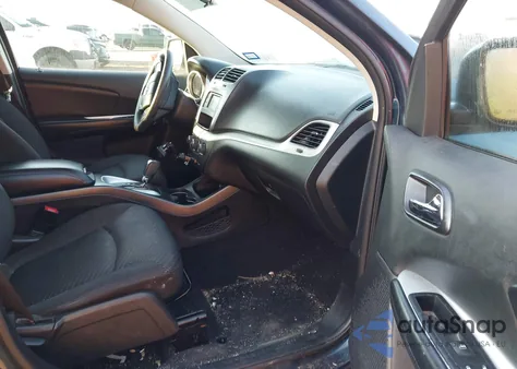 2015 Dodge Journey Sxt z USA, uszkodzony, nr VIN 3C4PDCBG8FT686105